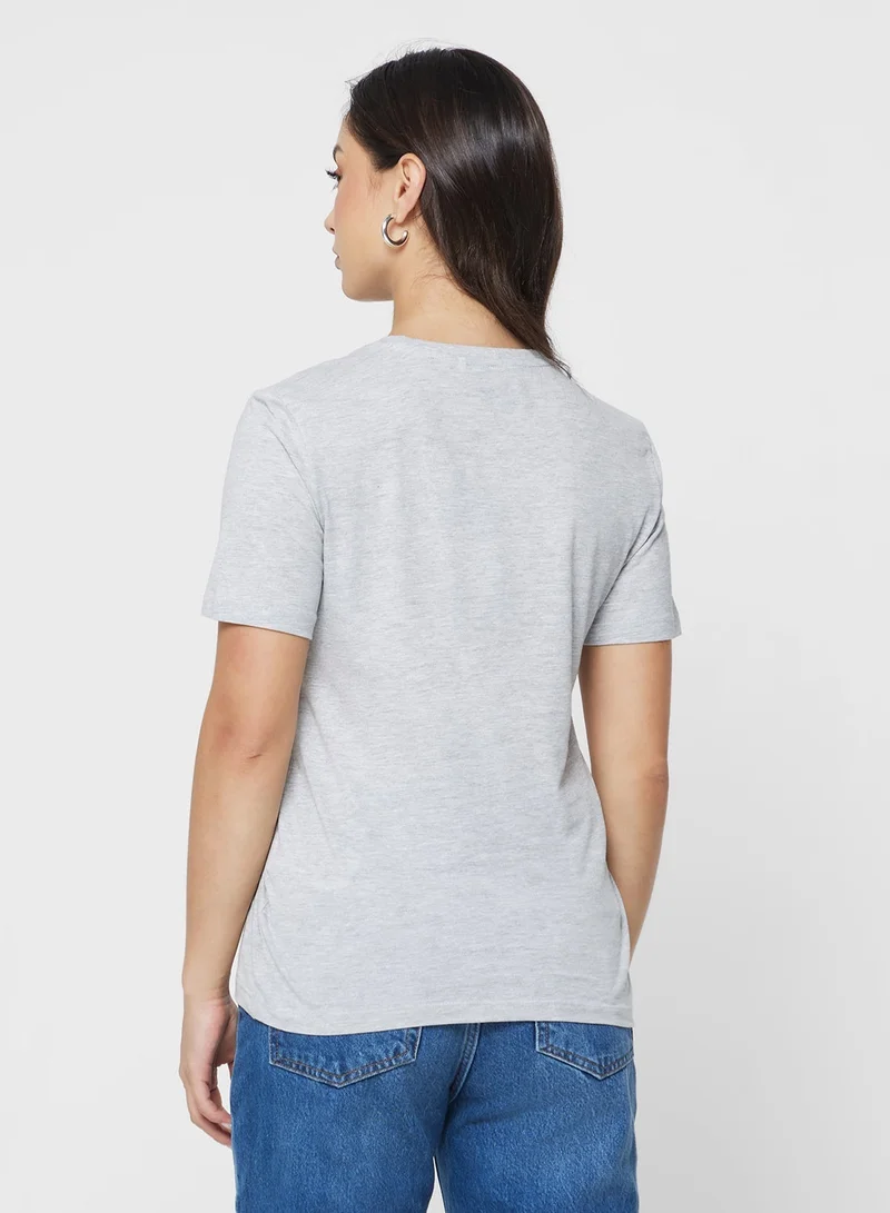 اونلي بلوزة بأكمام قصيرة بفيونكة